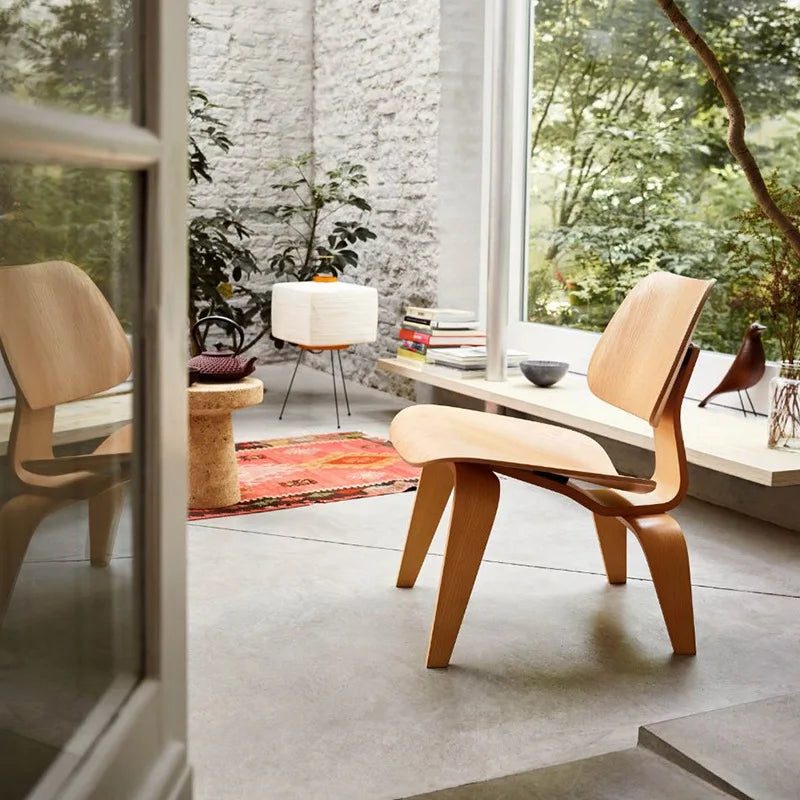 Living Room Chairs Nordic Solid Wood Leisure Chair Creative Simple Modern Designer Single Sofa Chair Aircraft Shell Chair