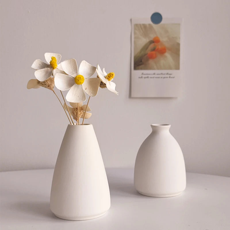 White Ceramic Vases Decorative Pottery Vase Dried Arrangement Flower Bottle Vases Decoration Home Room Decor Modern Decor Vases